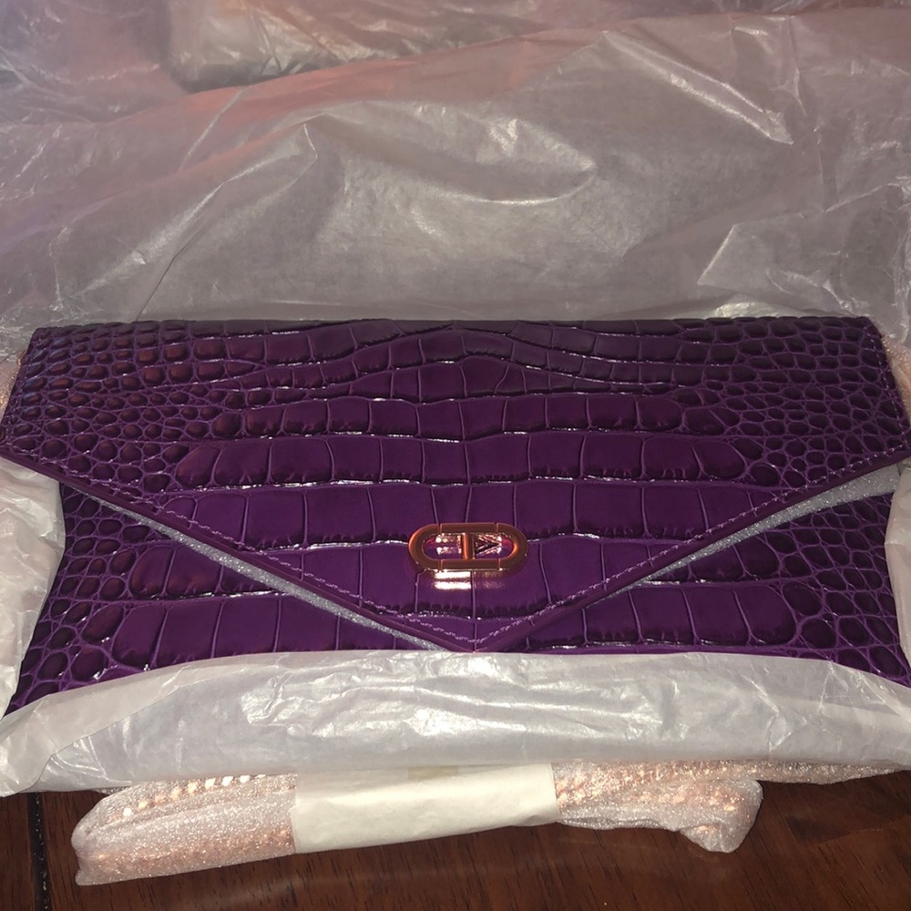 NWT Luxury Dee Ocleppo Clutch